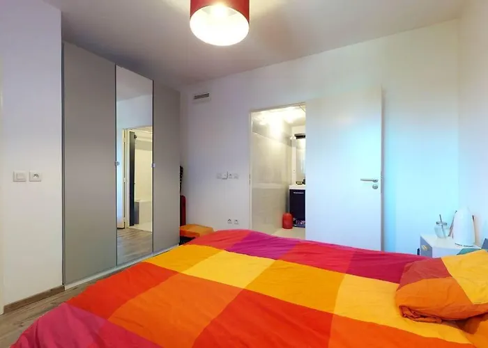 Appartement Elegant T2 Au Coeur De Confluence